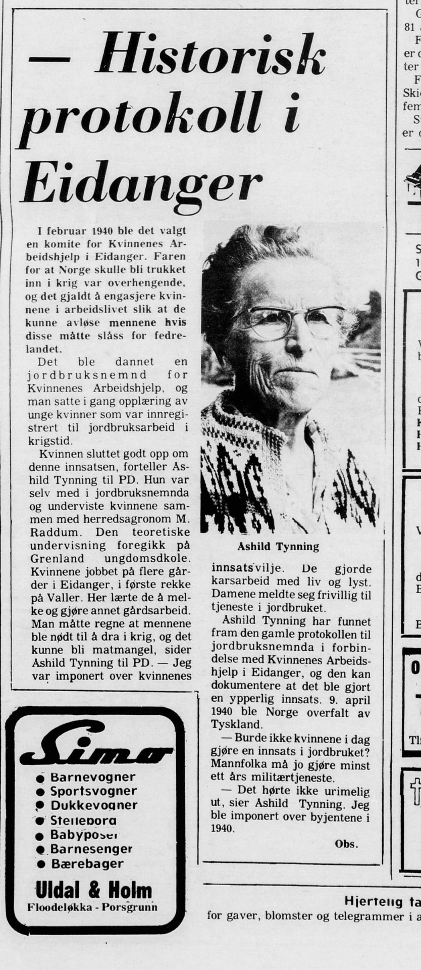 Avisutklipp fra Porsgrunns Dagblad i 1972 med overskriften «Historisk protokoll i Eidanger» og et portrett av Åshild Tynning.