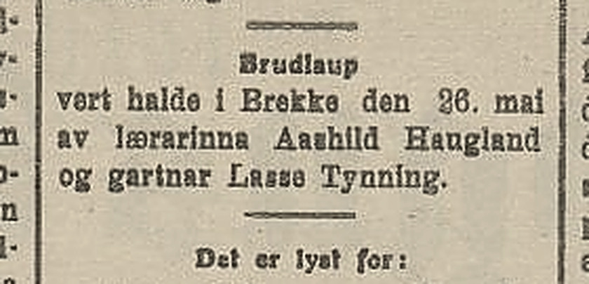 Bryllupsnotis fra Sogns Tidend i 1928 for Aashild Haugland og Lasse Tynning.